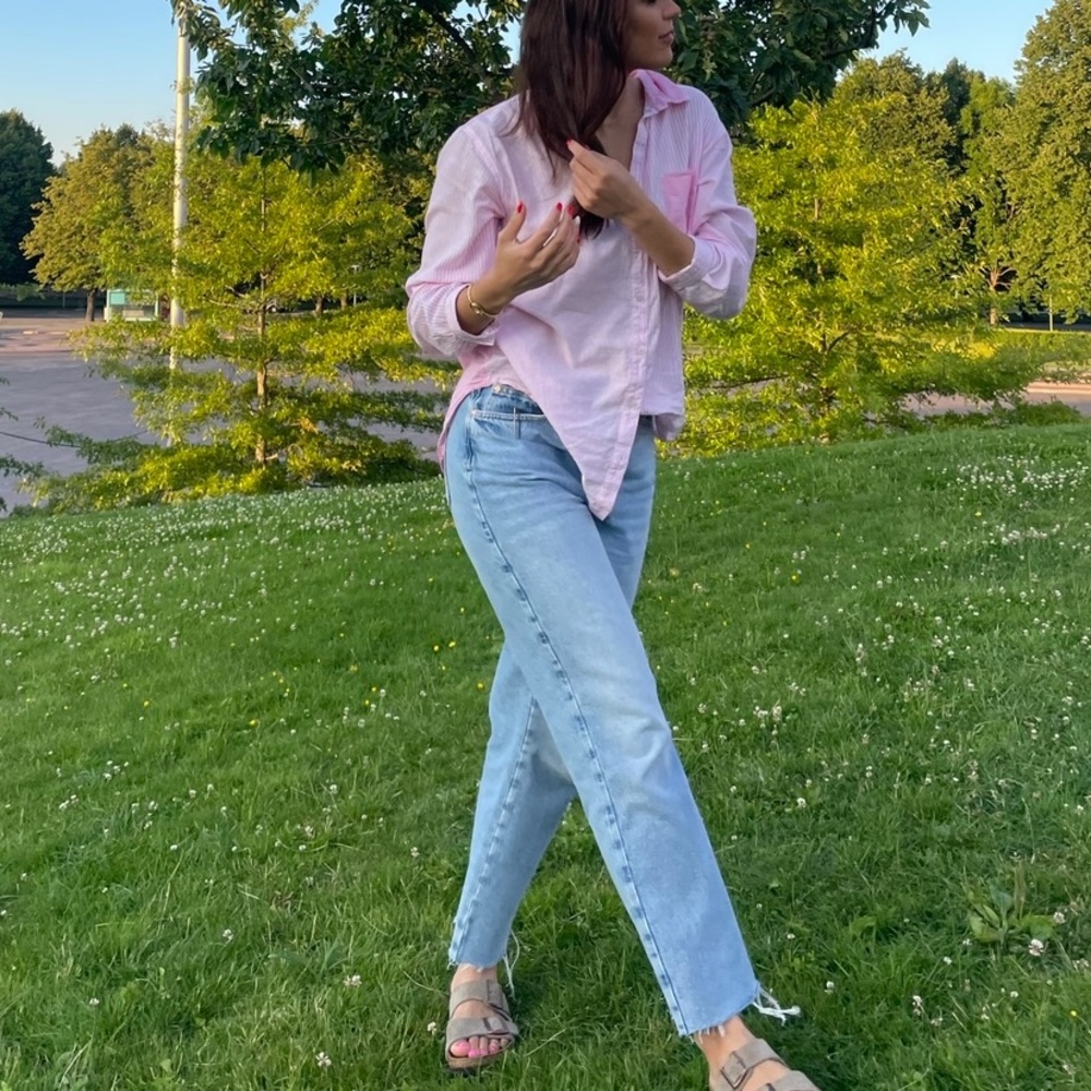 Zara High-rise z1975 straight leg jeans/ ankle length size 8/ light blue